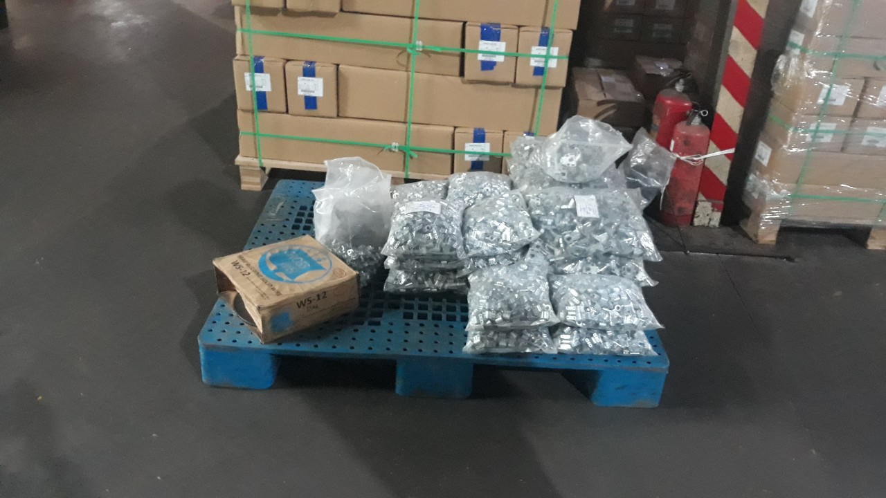 z4389373963101_b4f1c1ada18144f0135692c9342ee697 (1).jpg